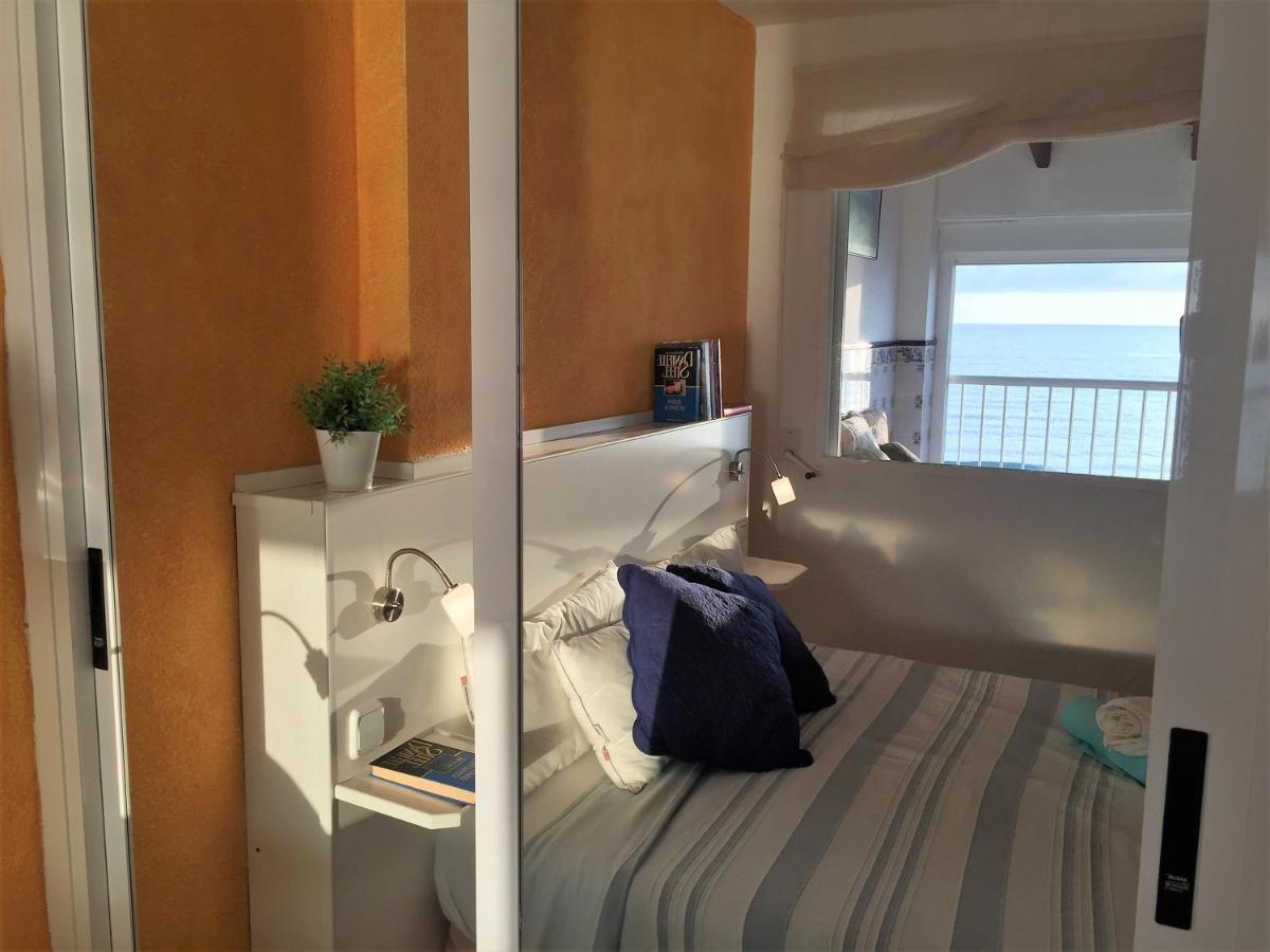 Beachfront And Bright Apartment Mareny Barraquetas Esterno foto